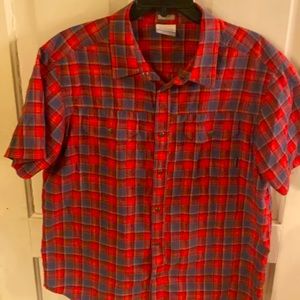 Columbia short sleeved snaps